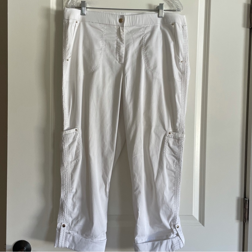 Chicos The Convertible Ankle Fit Women’s Pants